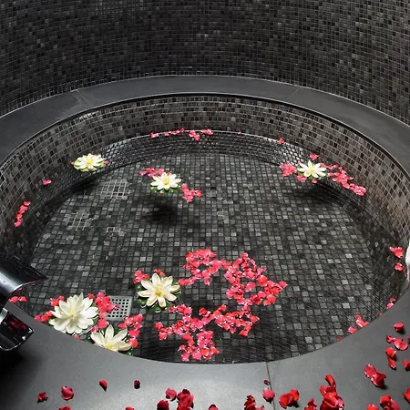 Hotel Gardens & Thai Spa, A Royal Hideaway