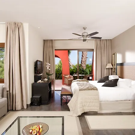 Hotel Gardens & Thai Spa, A Royal Hideaway 5*