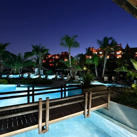 Hotel Gardens & Thai Spa, A Royal Hideaway 5*