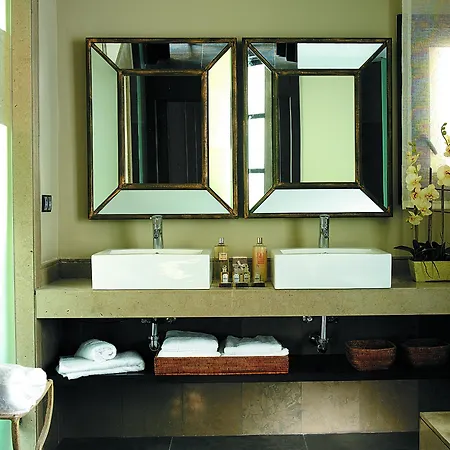 Gardens & Thai Spa, A Royal Hideaway 호텔 5*