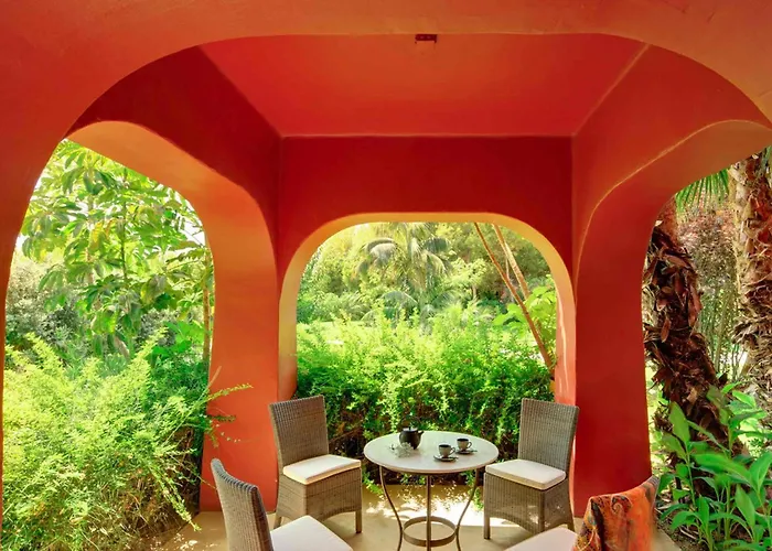 Hotel Gardens & Thai Spa, A Royal Hideaway 5*